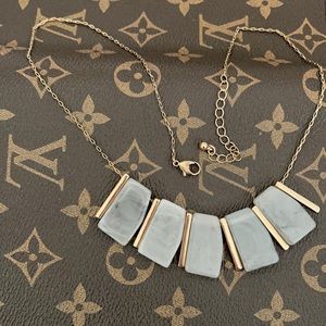 Grey faux marble bar necklace